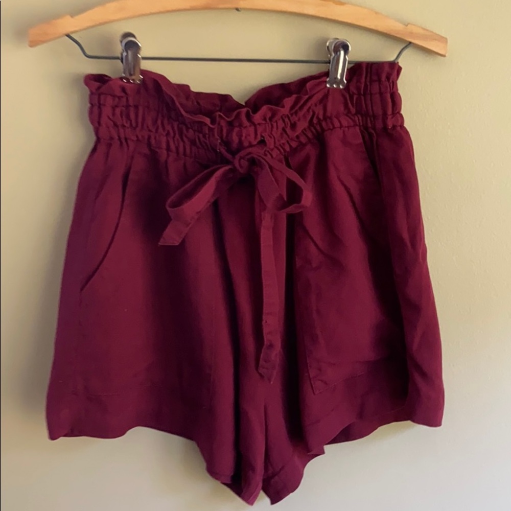 HM Burgundy Soft short